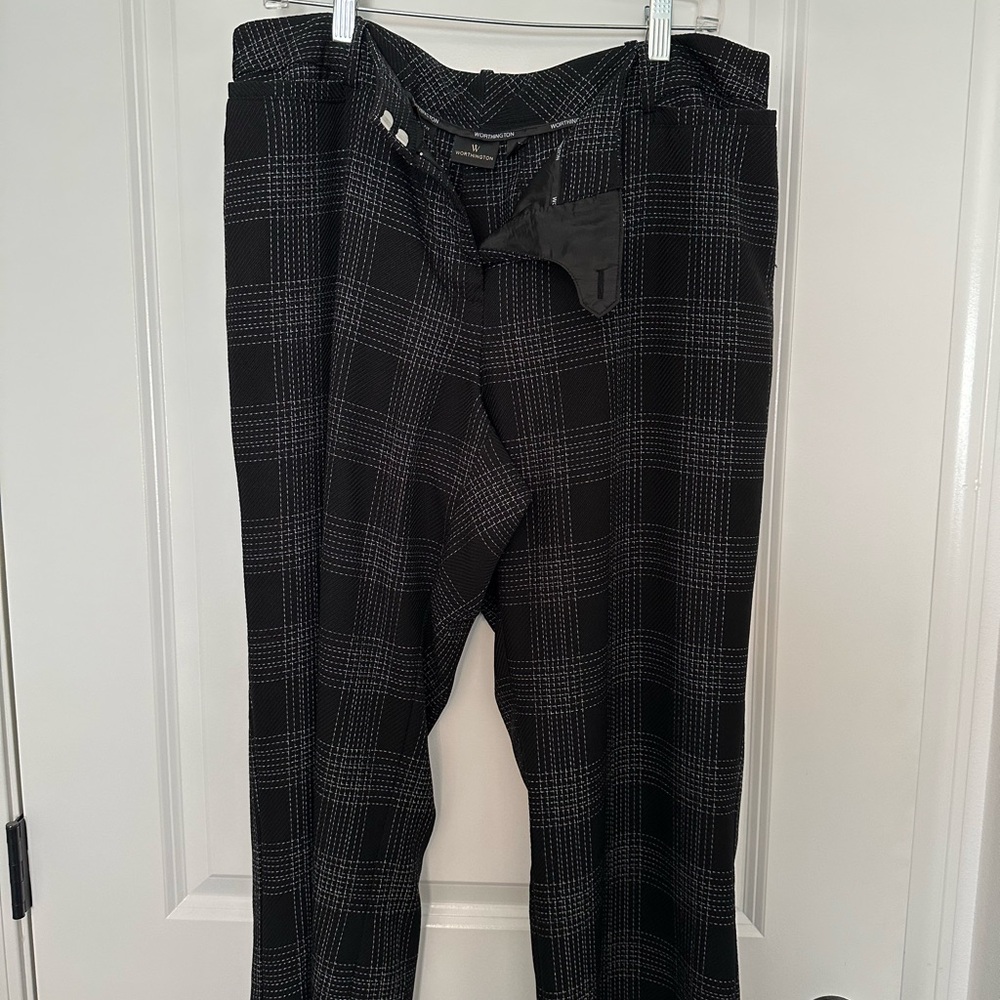 Worthington curvy fit trouser leg
